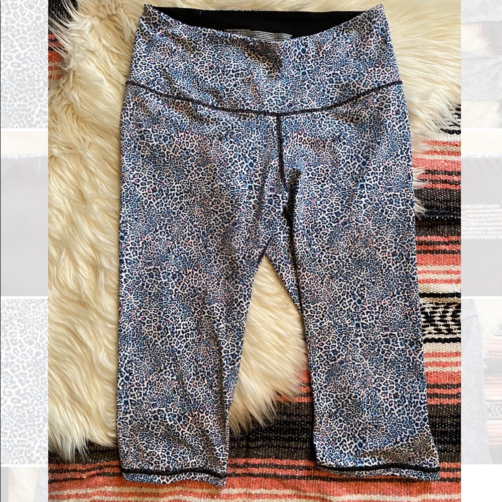 Victoria Secret Sport Cheetah Cropped Legging